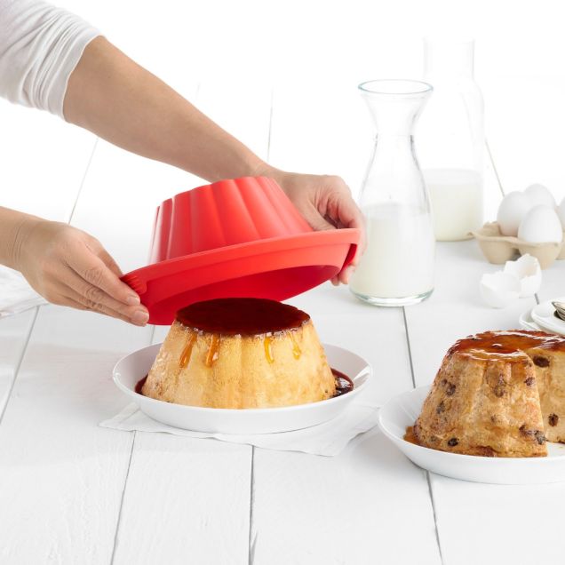 Pudding Mould with plate Flip safely and easily!