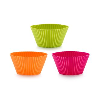 Set of 6 Big Muffin Cups, 10 cm 6 large re-usable moulds for making muffins.
