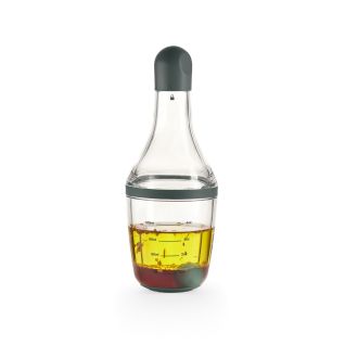 Dressing Shaker Shake to emulsify your salad dressings quickly and easily!