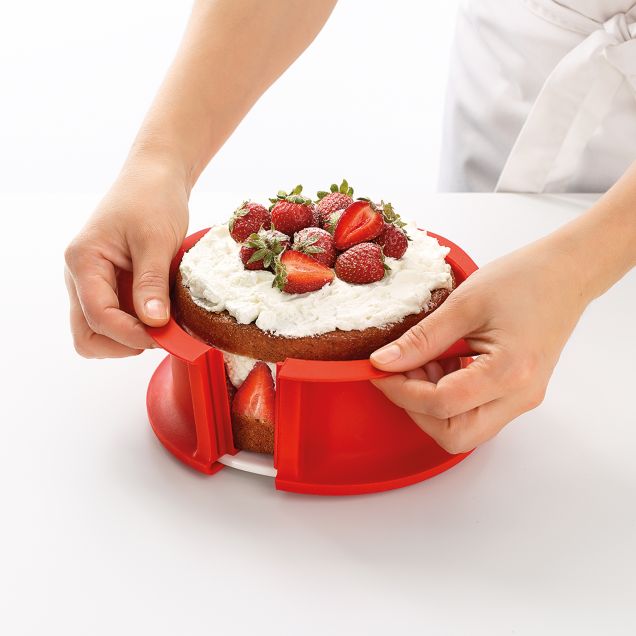 Duo Springform Mold ø 5.9 in with ceramic plate Round springform mold for your most delicate cakes.