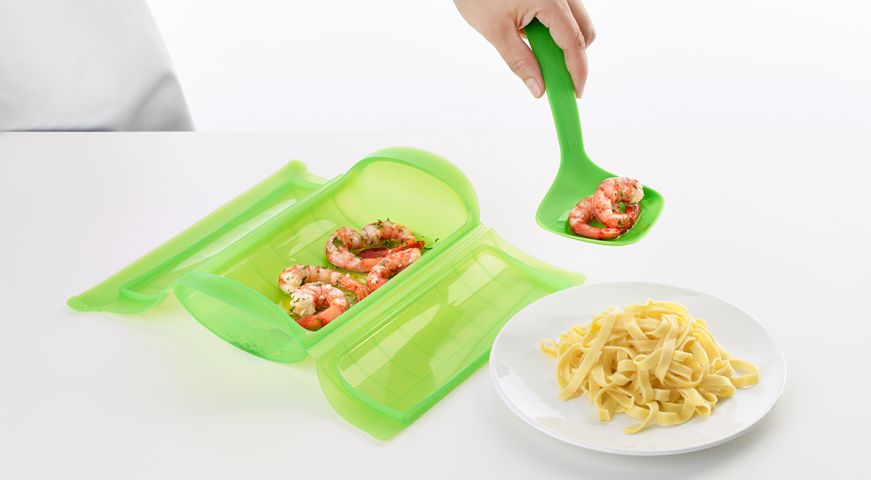 Microwave Steam Cooker with Tray 1-2 p Quick and healthy steam cooking in your microwave!