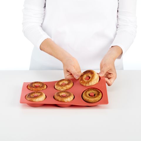Motlle per a dònuts Motlle per a dònuts casolans.