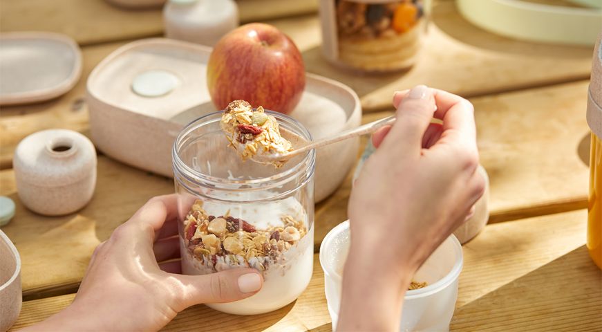 Jar To Go Organic 14 oz with Spoon Enjoy your snacks on the go!