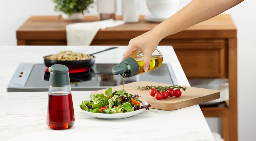 Set of 2 Oil and Vinegar Dispensers Dress your dishes with added control!