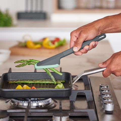 Set de 5 ustensiles de cuisine anti-rayures Découvrez le coffret de 5 ustensiles indispensables anti-rayures !