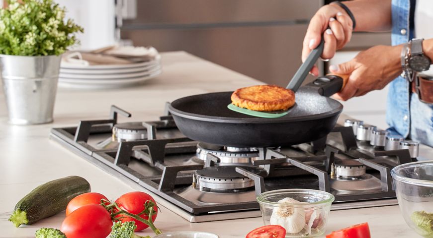 Turner Flip and serve large pieces!
