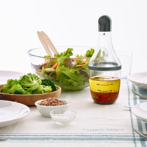 Emulsionador de vinagretas ¡Agite para emulsionar sus aderezos para ensaladas de manera rápida y sencilla!
