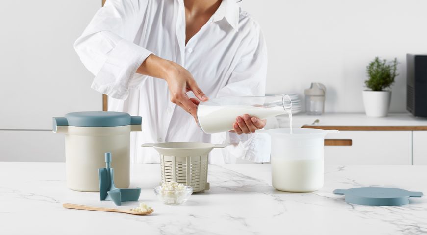 Kefir & Yogurt Maker Find out how to make yogurt and homemade kefir!