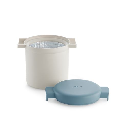 Kefir & Yogurt Maker Find out how to make yogurt and homemade kefir!
