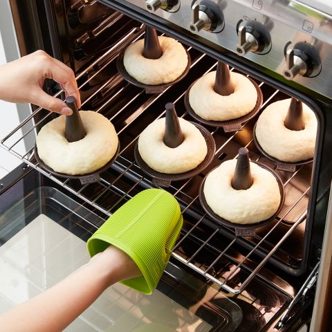 Pinza Silicona Cocina Guante de cocina o guante de horno de silicona para sujetar utensilios calientes.