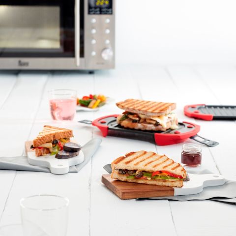 Microwave Grill El teu menjar a la graella, fet al microones!