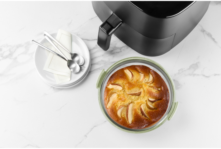 Air fryer Round Glass Dish Made of glass with easy-to-grip handles!