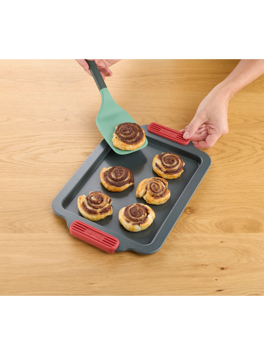 Non-Stick Baking Tray, Small Professional baking, safer than ever!