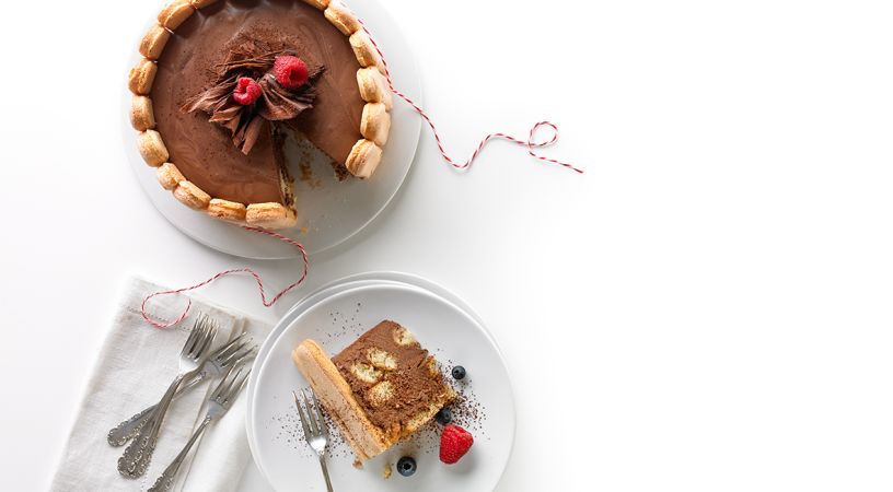 Charlotte Springform Pan ø 18 cm Enjoy a fresh cake and share it with friends and family alike!