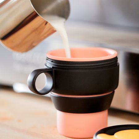 Mug To Go ¡Disfruta de tu café caliente mientras viajas!