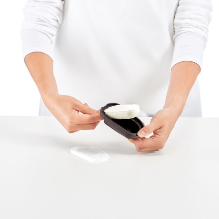 Set of 4 Classic Creamy Ice Lolly Moulds Your own creamy whim with these ice cream moulds!