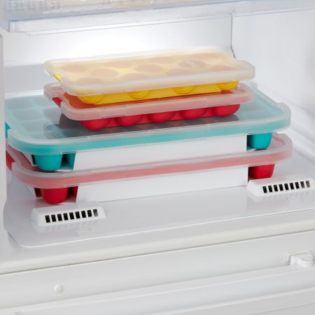 Star ice cube tray with lid The funniest way to refresh yourself!
