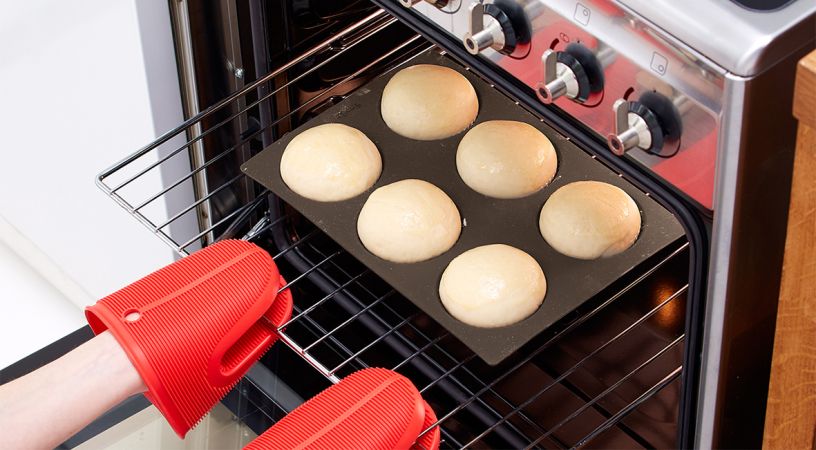Roll Bread Prepare six bread rolls in the same baking batch.