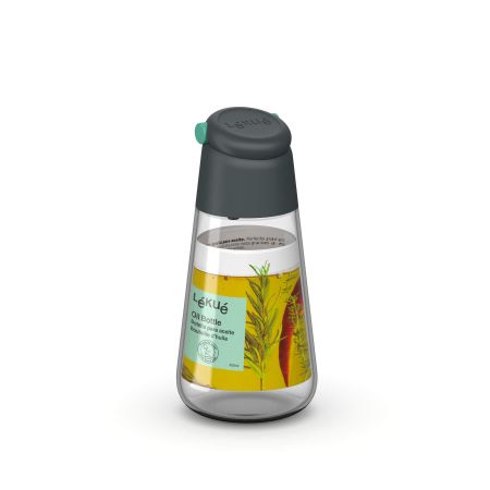 Oil Dispenser Dress your dishes with added control!