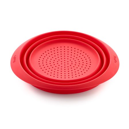 Collapsible Colander, ø 23 cm It strains, drains and saves space.