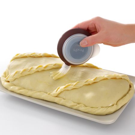 Decopen with 4 Nozzles Prettier desserts and savoury dishes with your decorating pen.