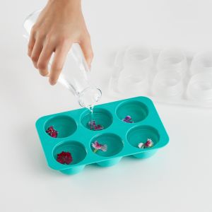 Cubitera XL de forma esférica ¡Frescura duradera para tus bebidas!