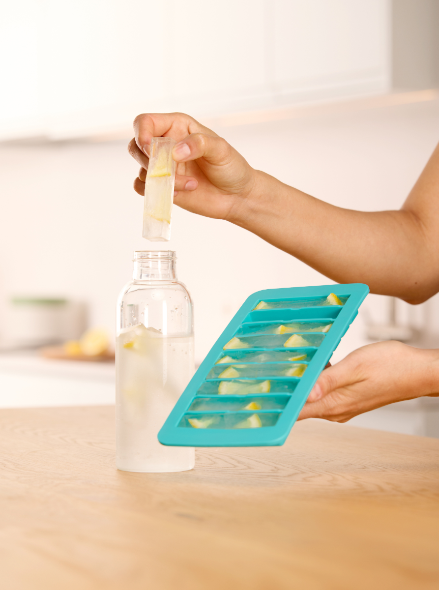Ice Stick Tray with Lid Bottle-perfect ice, made simple!