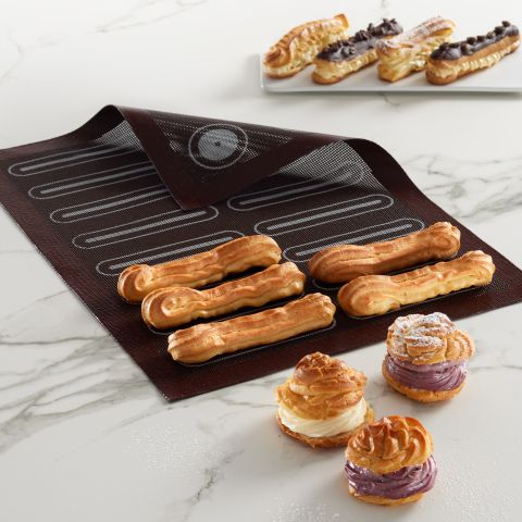 Microperforated baking mat, 16" x 12" For perfect even and crispy baking!