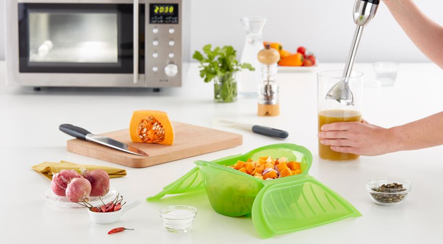 Estuche de Vapor Hondo con Bandeja 3-4 p. ¡Cocina al vapor fácilmente verduras grandes y sopas en tu microondas!