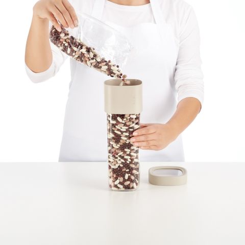 Set of 3 Flip Storage Containers Kit of 3 storage containers and 2 accessories