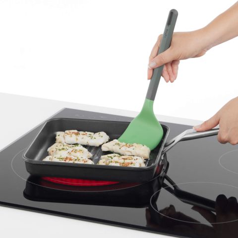 Flexible Plain Spatula Ideal for serving and portioning!