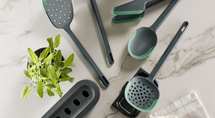 Flexible Plain Spatula Ideal for serving and portioning!