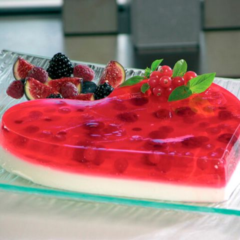 Heart Cake Mold A heart-shaped platinum silicone mold.