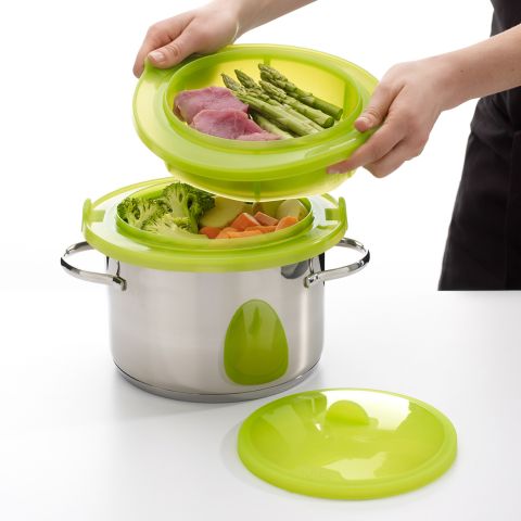 Steamer Cook two dishes at the same time!