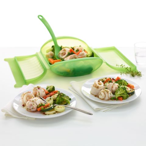 Microwave Steam Cooker With Tray & 10 Minute Cookbook, 3-4 Servings Healthy recipes in 10 minutes!