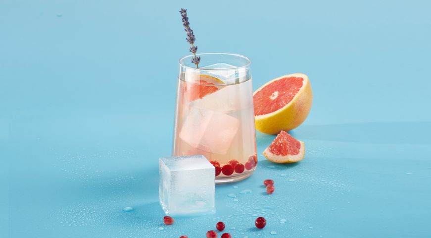 XL Square Ice Cube Tray Long-lasting coolness for your drinks!