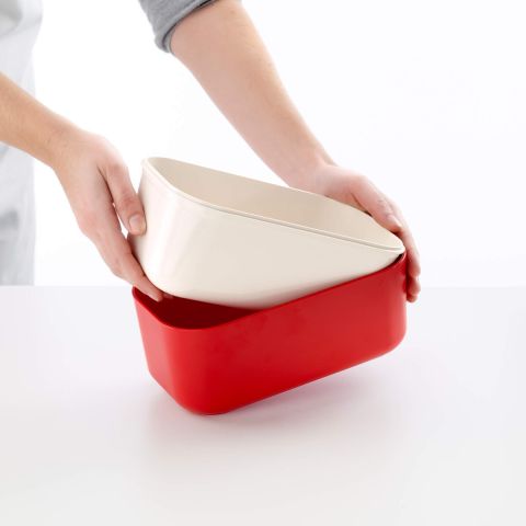 Ice Box Ice cube tray to make and storage ice cubes