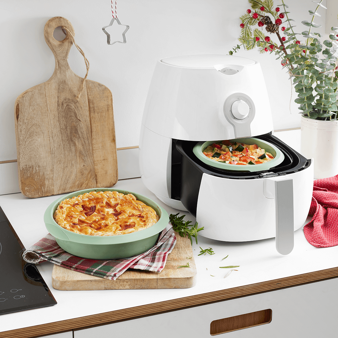Pastry pie with vegetables and cheese in air fryer