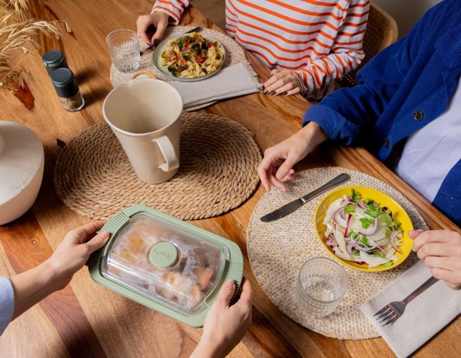 (data.feature_grid_image_bottom.alt || data.title).replace(/\bimage\b/gi, '').trim()