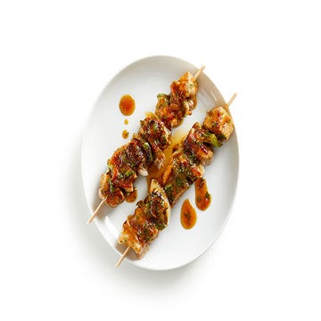 Pork skewers with apricot