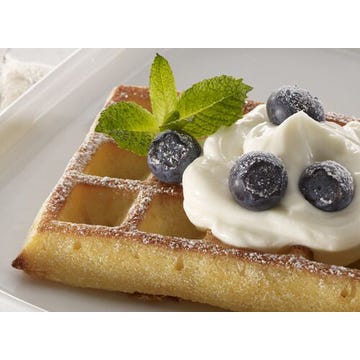 Sweet waffles (Blueberries & mascarpone cream)