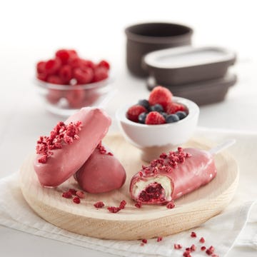 Crème glacée au yaourt et fruits rouges